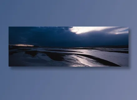 阴云下的河流 阴云下的河流