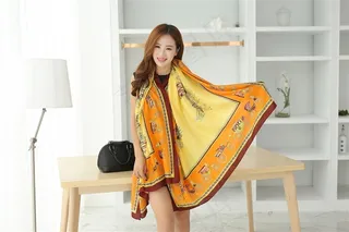 清新丝巾女模特摄影写真