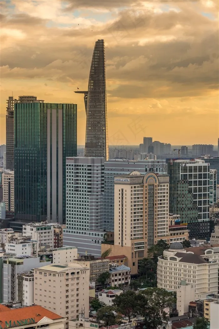 高楼大厦的城市夜景