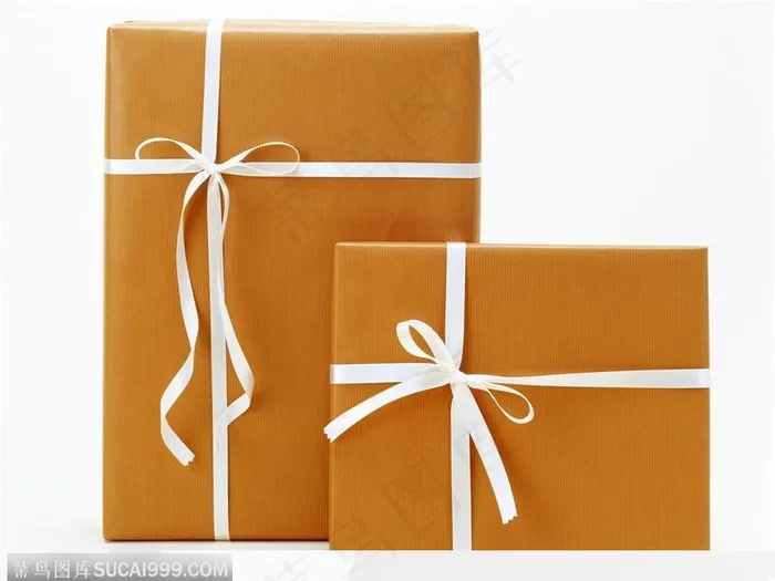 两个土黄色盒子