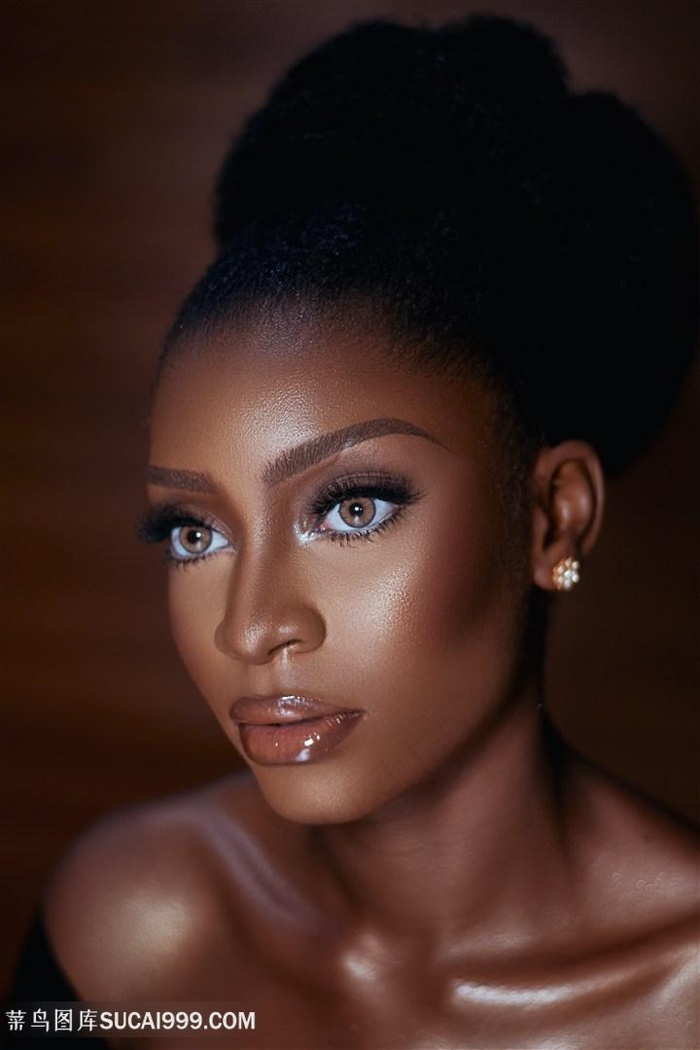 黝黑肌肤光泽美感美容图片