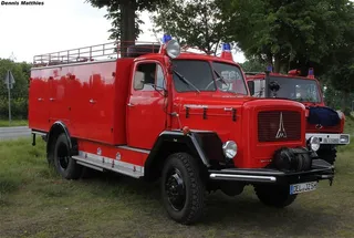 大型特种运输车工业机器美图素材