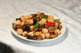 香菇烧鸡肉丸15元