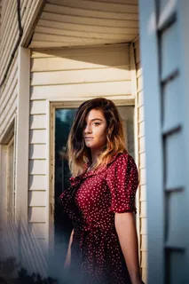 唯美意境美女侧颜图片 唯美意境美女侧颜图片