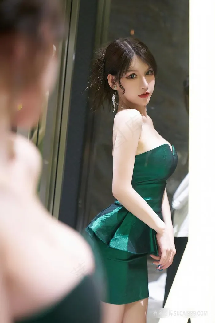 S型身材美女周于希丝袜美腿诱惑