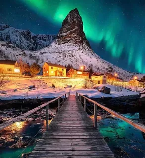 绿色极光壁纸图片