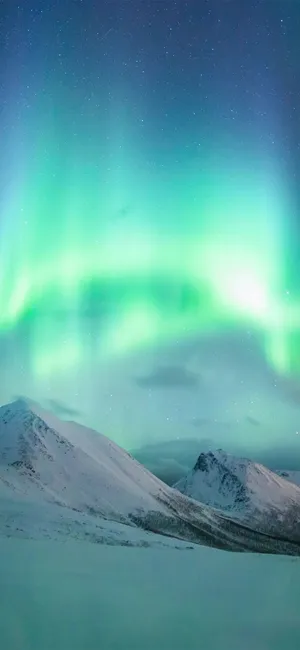 绿色极光壁纸图片