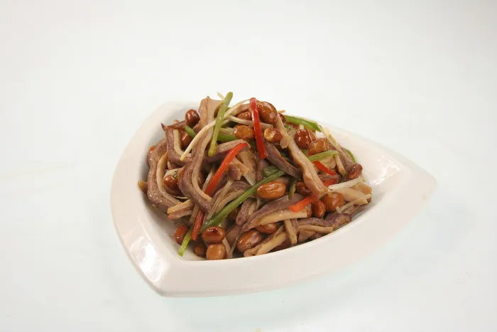 04 肚条花生米－汇源