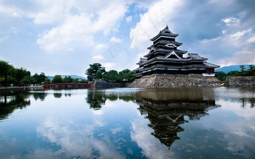 湖上中国建筑 湖上中国建筑
