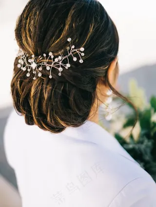 女士中发发型图片