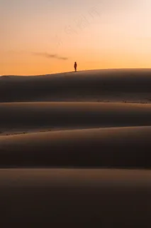 黄昏沙漠自然风景图片