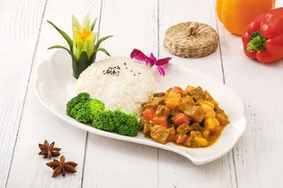 咖喱牛肉餐饮快餐盖浇饭产品成品高清大图