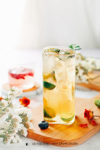 奶茶店水果茶饮品特饮高清图柠檬水