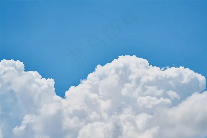 洁白的云朵素材图