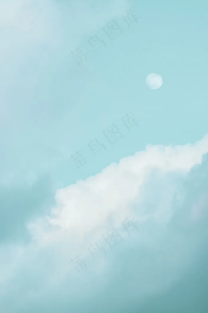 淡雅青蓝色天空图片