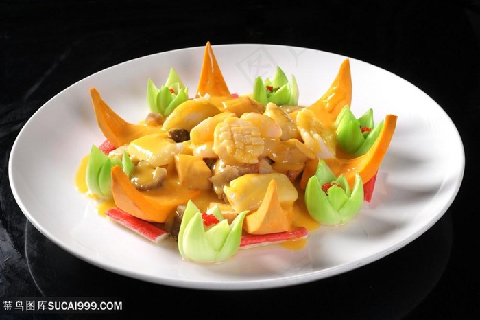 金汤海味烩金瓜盅中华美食摄影图