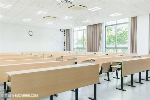 毕业季校园空荡荡的大学教室