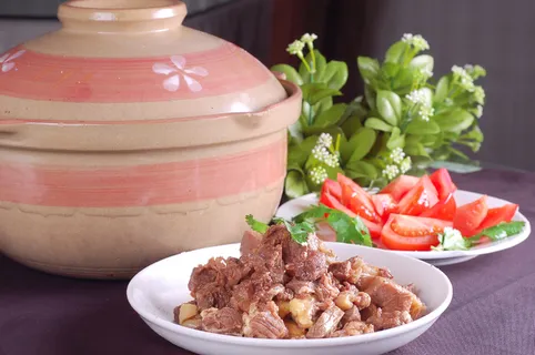 XCXC0981蕃茄牛肉砂锅