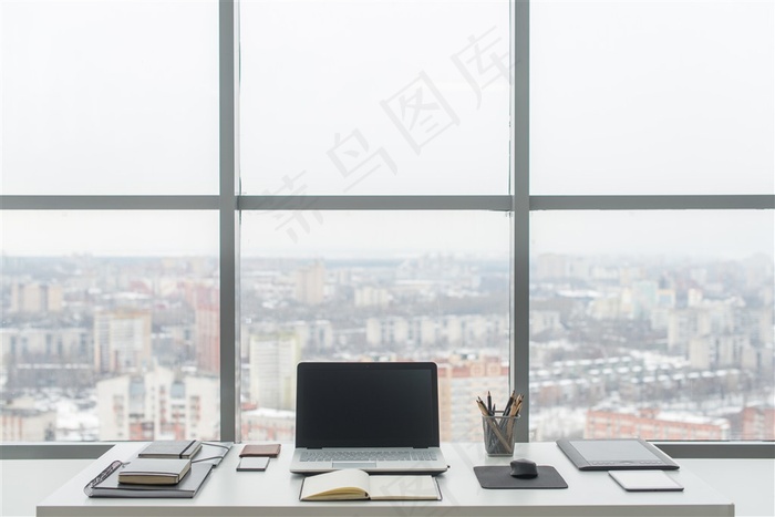 大窗户和笔记本