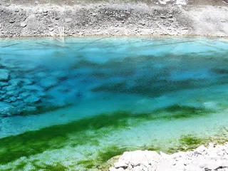 高清河流背景图片下载