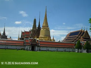 围墙外的泰国曼谷寺庙