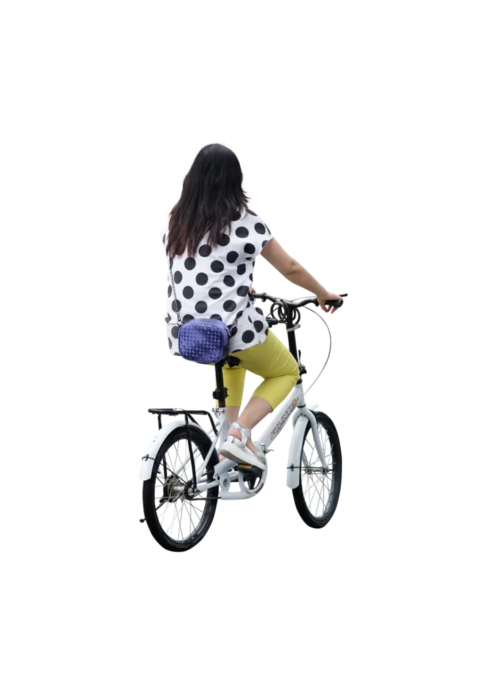 亚裔人物青年美女骑车免扣素材
