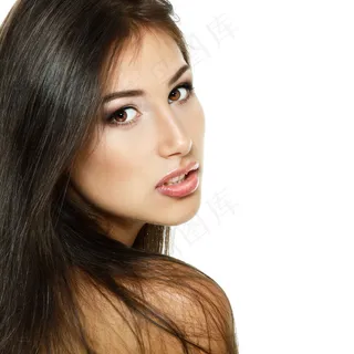 长发露肩美女图片 长发露肩美女图片
