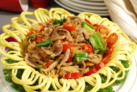 白辣椒炒鸡胗  白辣椒炒鸡胗