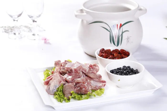 乌豆南枣煲精排 (1)