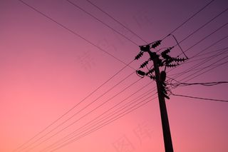 高压电线杆摄影图片