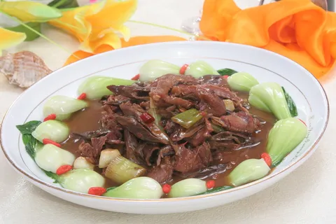 烟笋乳鸽泡饼 38元