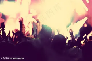 高清正在跳舞的人群图片