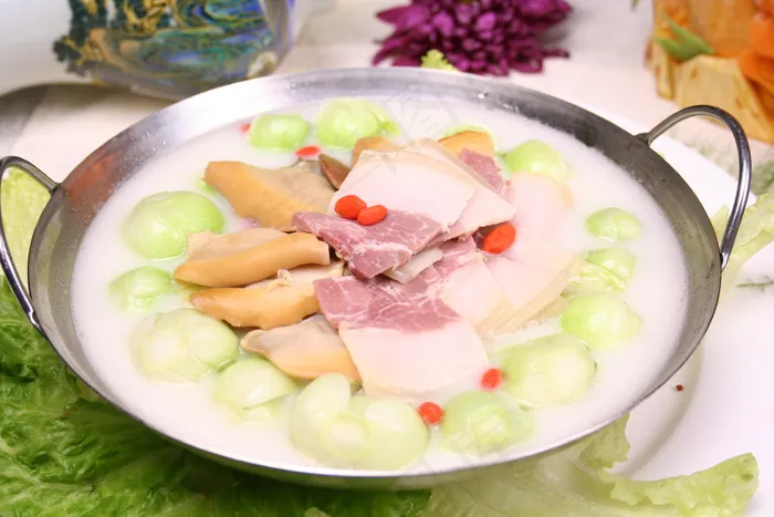 粤菜1094河蚌咸肉锅仔