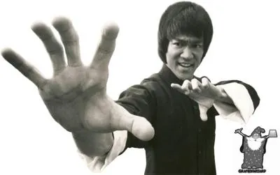 李小龙 PNG免抠(400x251)