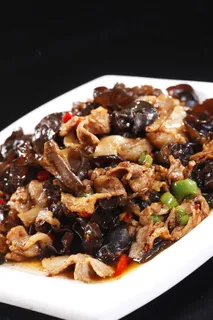木耳小炒肉 (1)