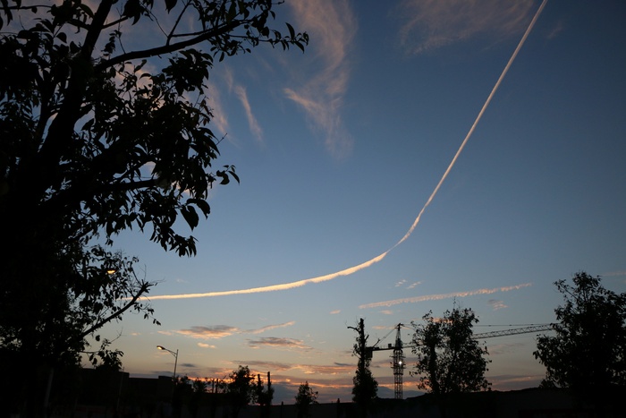 夕阳下天空的痕迹