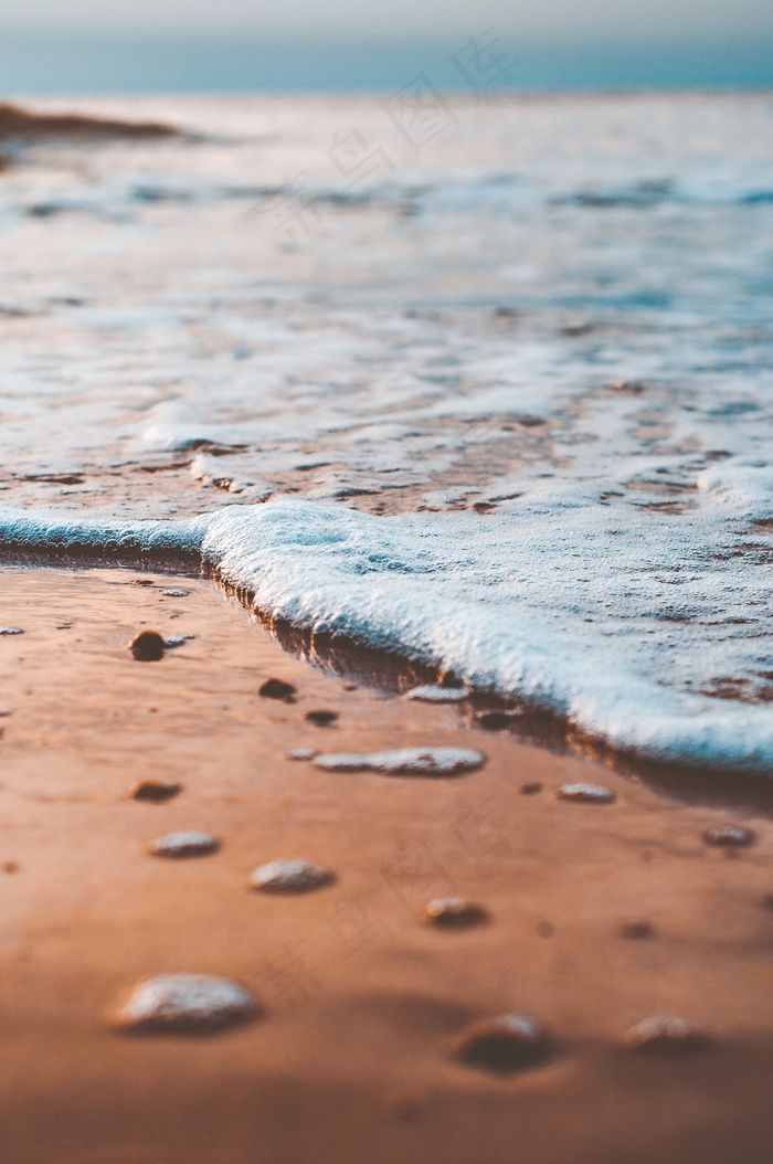 海滩浪花唯美风景图片