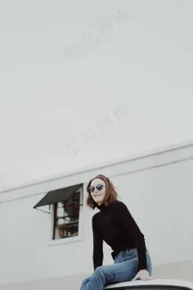 短发美女高中生图片 短发美女高中生图片