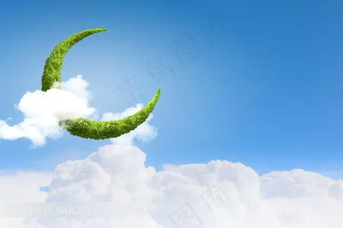 创意蓝天白云中的月亮风景图片