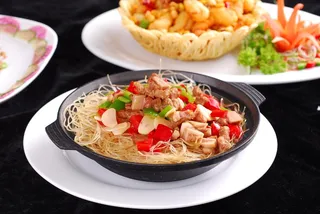 煲类火锅川菜特色菜腾龙一品粉丝煲