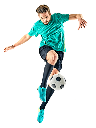 足球运动员踢球射门免抠