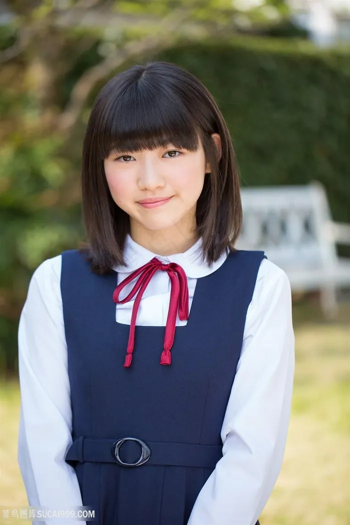 高清日本清纯短发美女写真图片