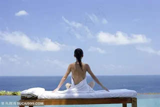 户外SPA-海边SPA的美女