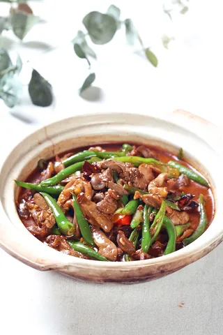 S00054砂锅鸡杂 (1)