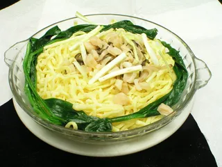 瑶柱肉丝焖伊面