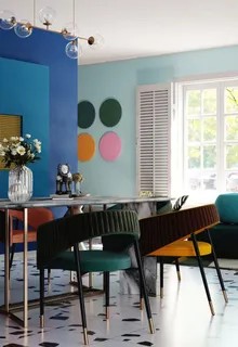 孟菲斯风格厨房彩色装饰现代餐桌