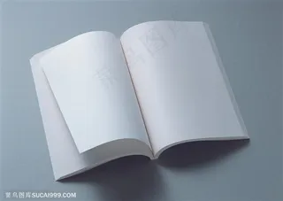 纸张特写-斜着摆放的本子摊开