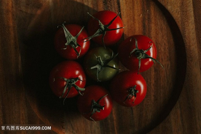 木盆西红柿素材