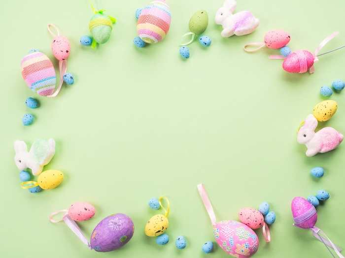 复活节贺卡的背景。春天的装饰元素和花卉。春季会议