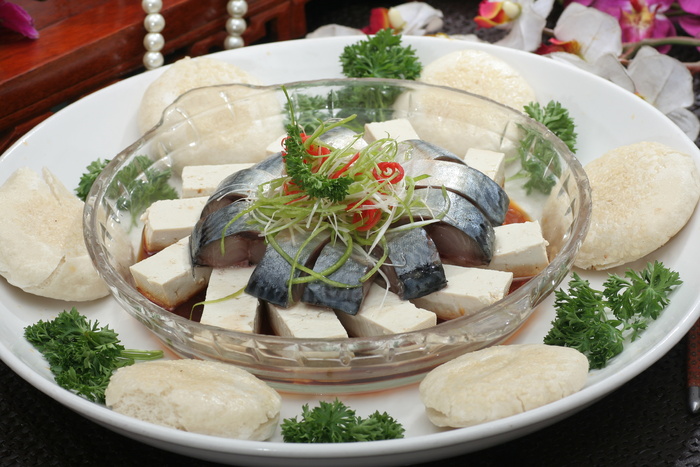 咸鱼豆腐煲 16元
